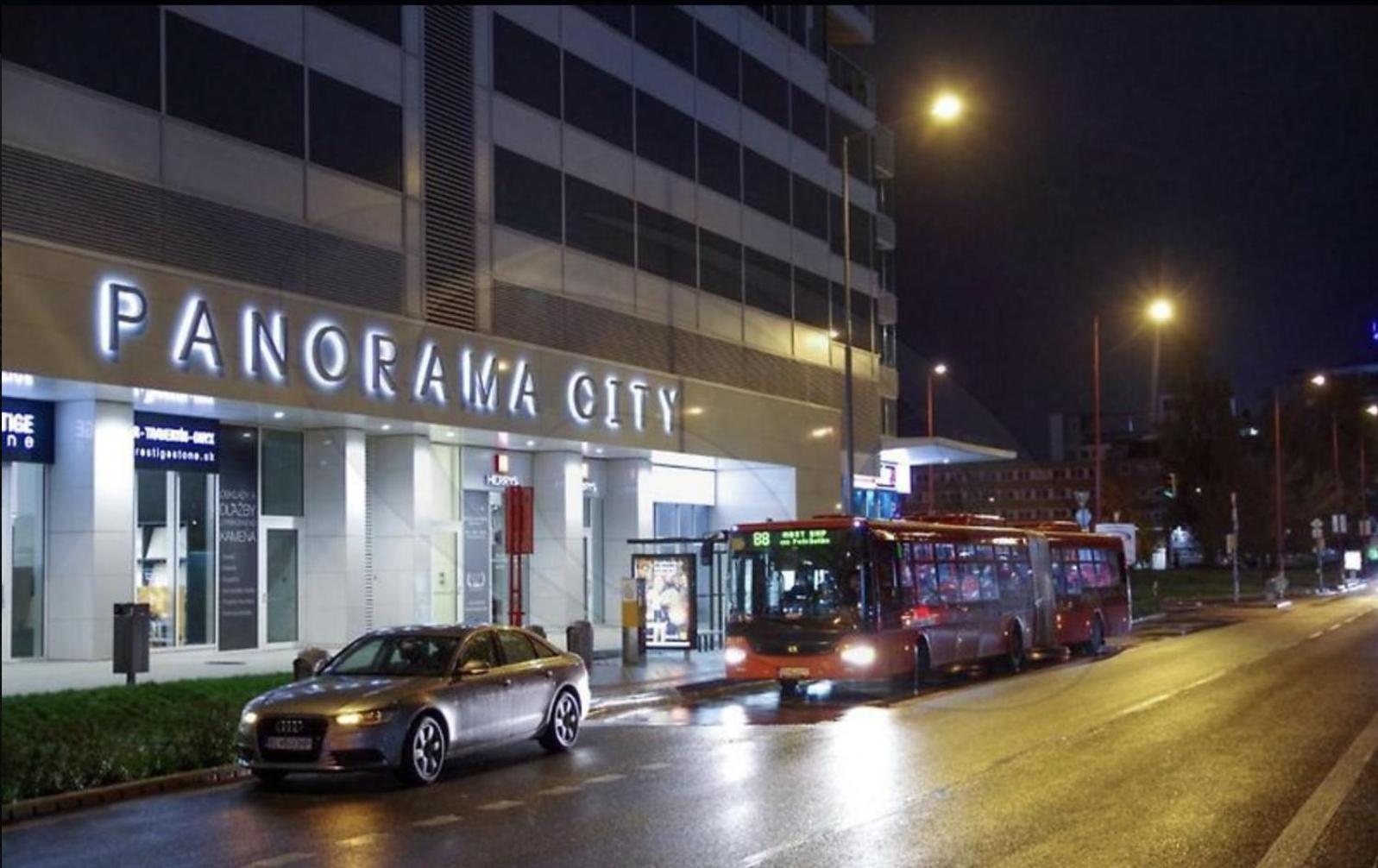 Magna Vita Apartment Братислава Экстерьер фото